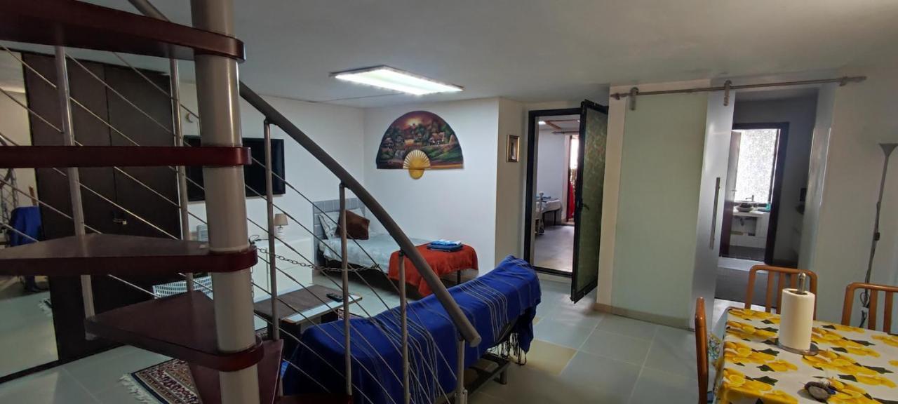 Central Private Flat By Old Town, Shops, Restaurants Bari Exterior photo